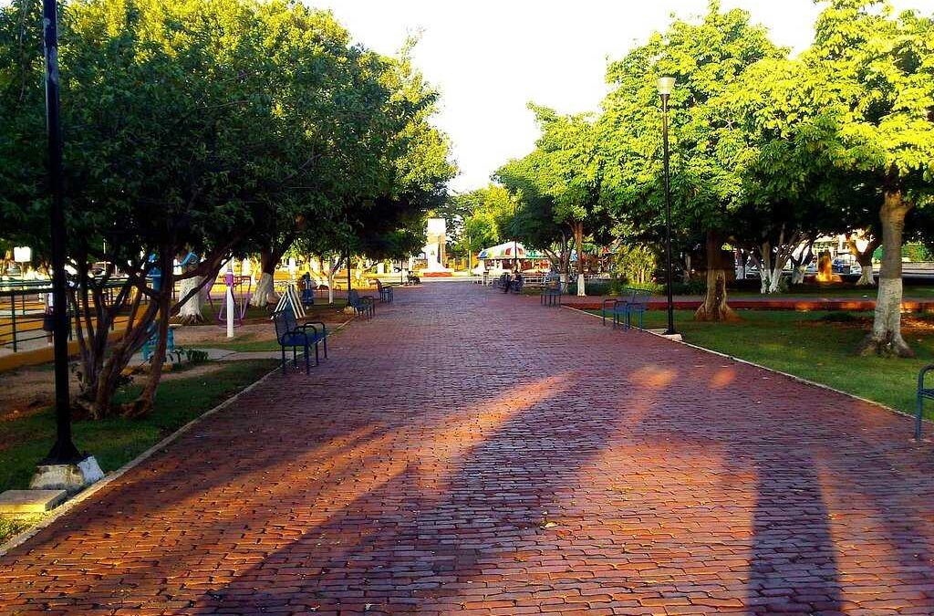Parque de la Alemán: El Corazón Vibrante de Mérida